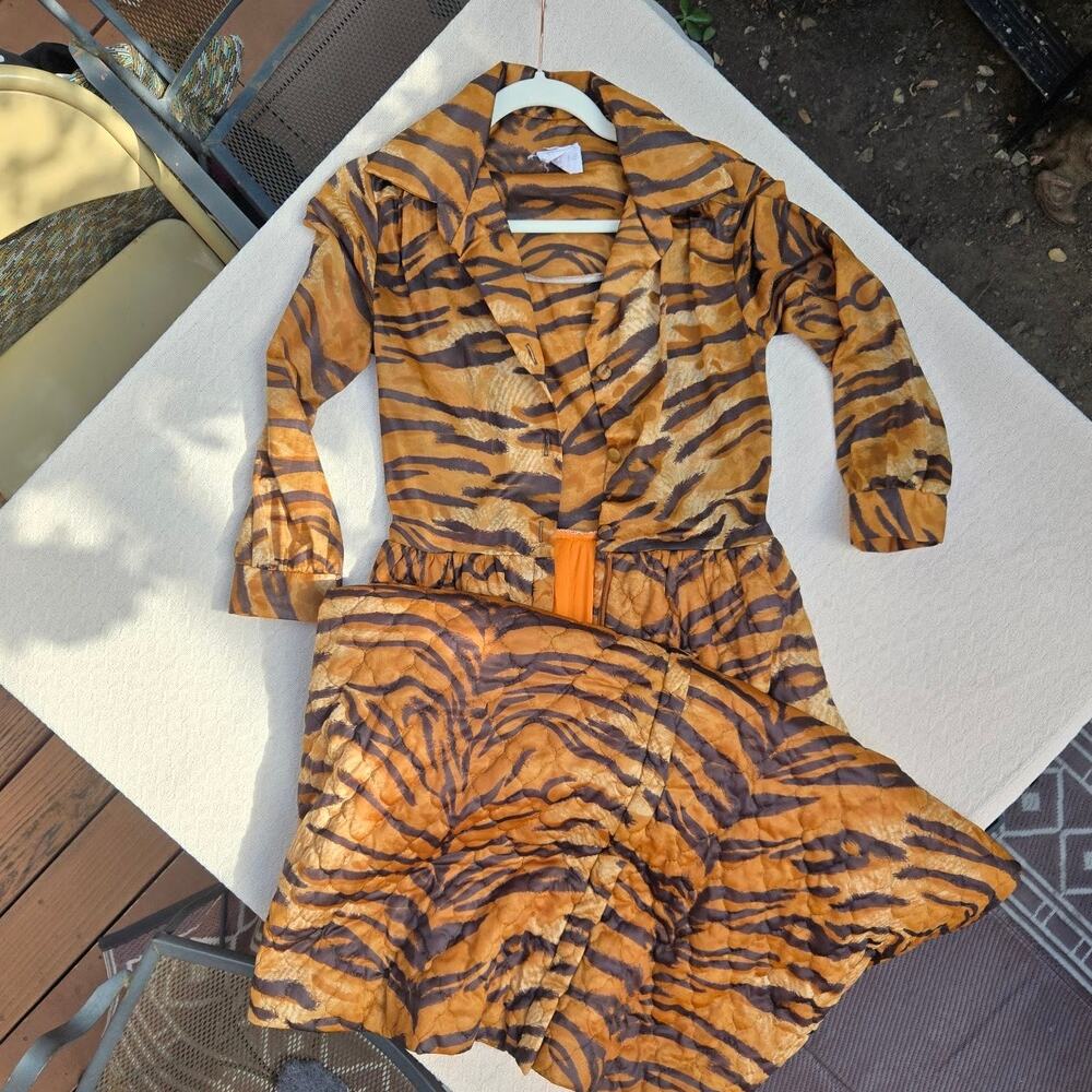 tiger print quilted maxi robe